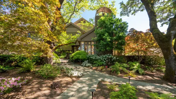 4727 Muirfield Court, Santa Rosa, CA 95405
