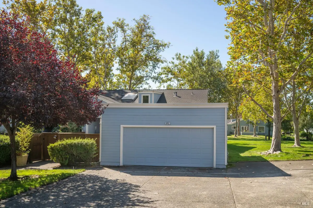 9492 Lakewood Drive, Windsor, CA 95492 - #1