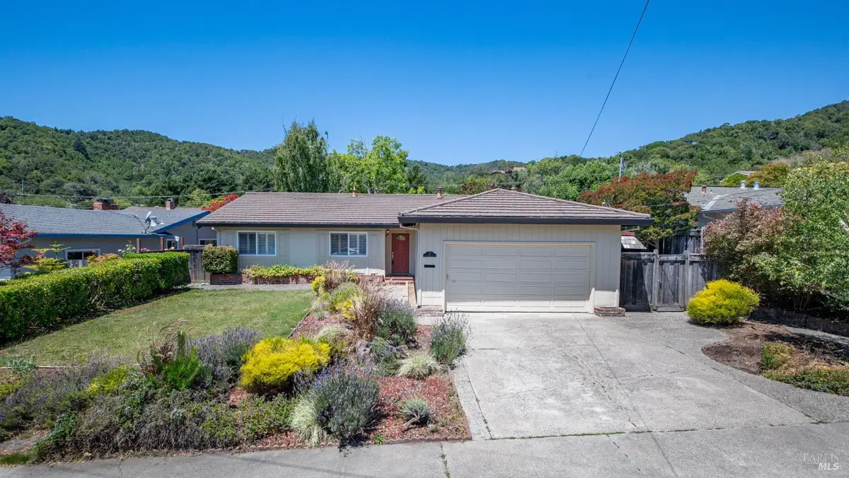 31 Briarwood Drive, San Rafael, CA 94901 - #1