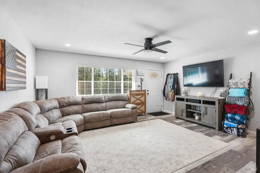 1440 Harrah Place, Willits, CA 95490 - #2
