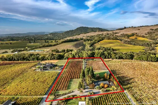 531 Limerick Lane, Healdsburg, CA 95448