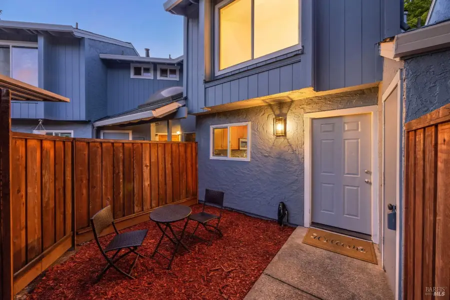 700 Racquet Club Circle, Rohnert Park, CA 94928 - #2