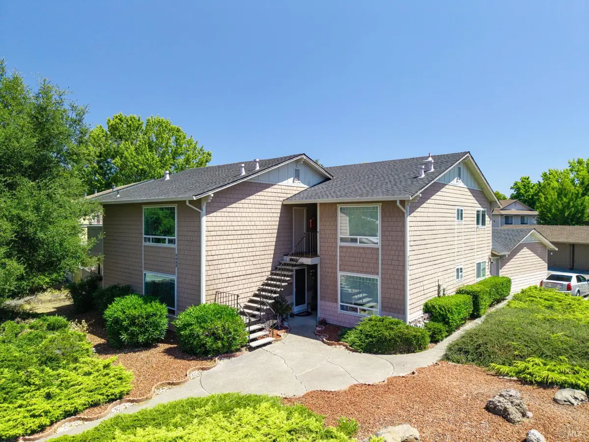 6530 Country Club Drive, Rohnert Park, CA 94928 - #1