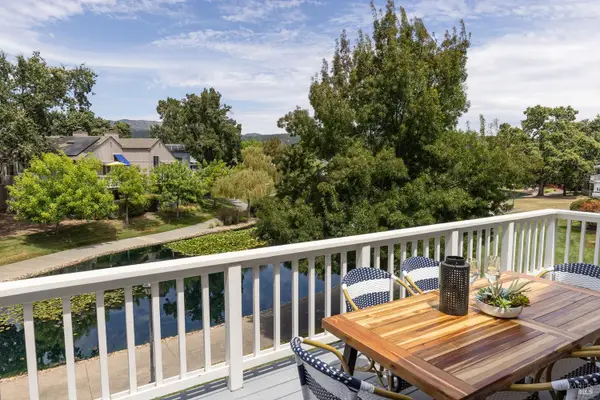 1004 Princeton Drive, Boyes Hot Springs, CA 95476