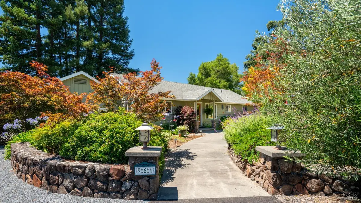 961 Chiquita Road, Healdsburg, CA 95448 - #1