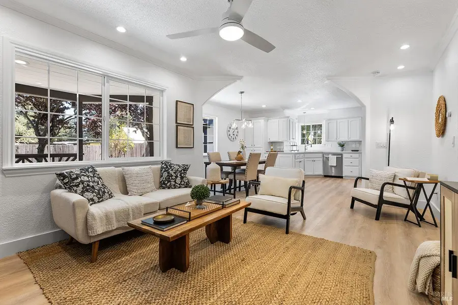 126 W Robles Avenue, Santa Rosa, CA 95407 - #2