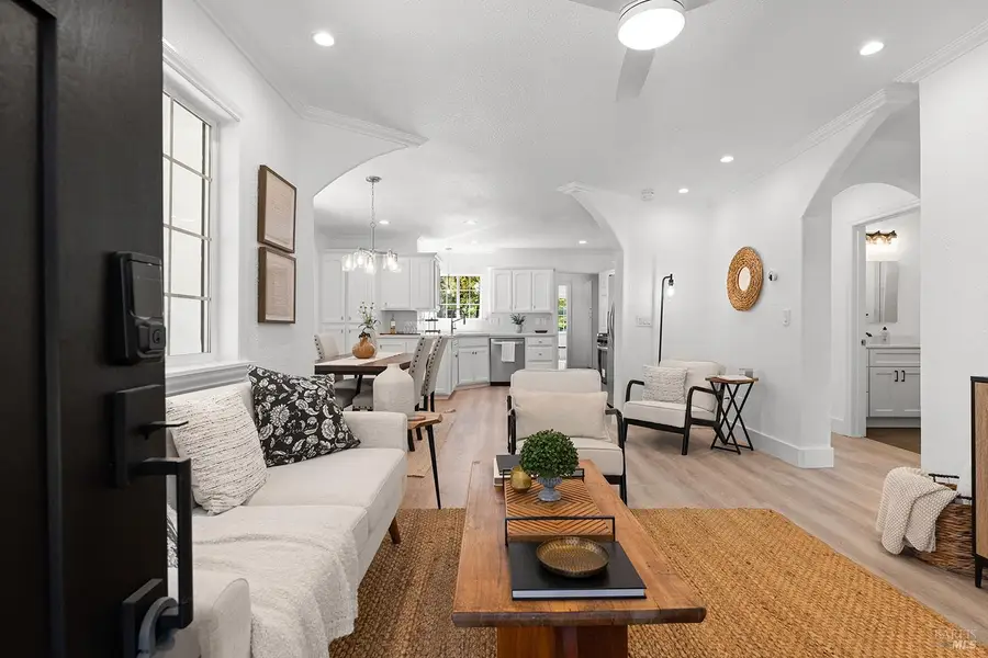 126 W Robles Avenue, Santa Rosa, CA 95407 - #3