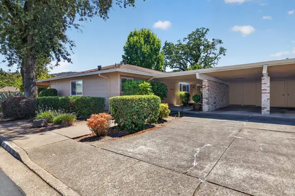 402 Meadowgreen Drive, Santa Rosa, CA 95409