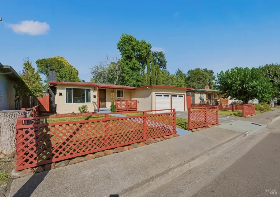 514 Corlano Avenue, Santa Rosa, CA 95404 - #2