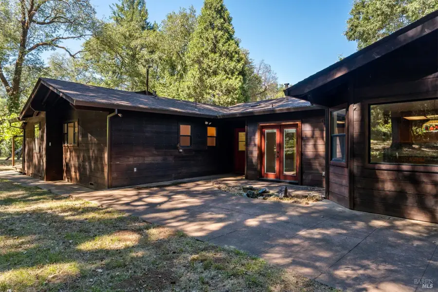 3151 Hearst Willits Road, Willits, CA 95490 - #3