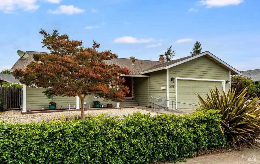 2076 Harrison Street, Petaluma, CA 94954 - #2