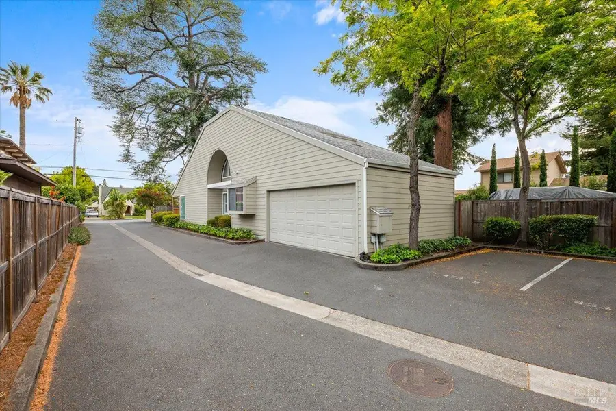 429 Carrillo Street, Santa Rosa, CA 95401 - #2