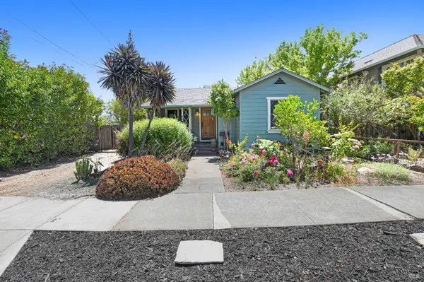 1335 E Street, Napa, CA 94559