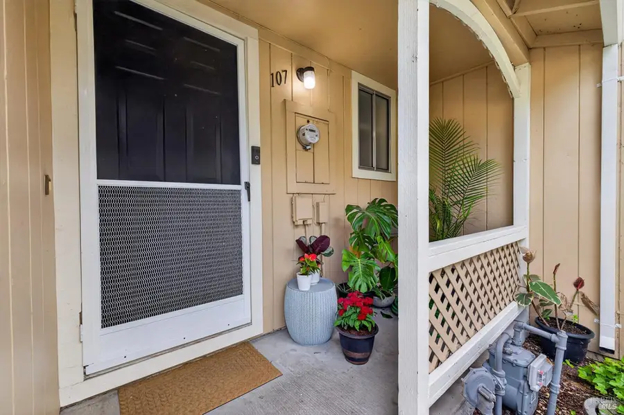 107 Acorn Drive, Petaluma, CA 94952 - #2
