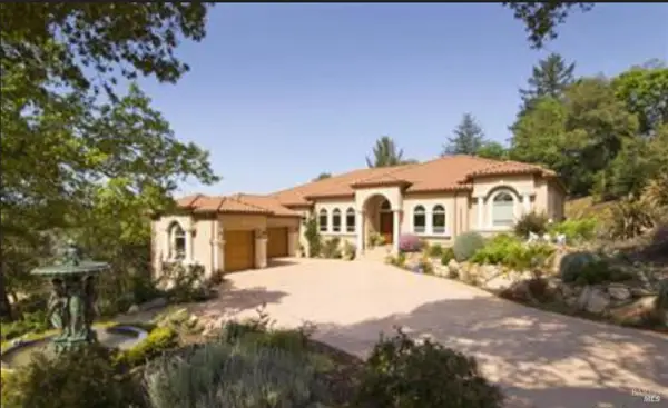 3600 Crown Hill Drive, Santa Rosa, CA 95404