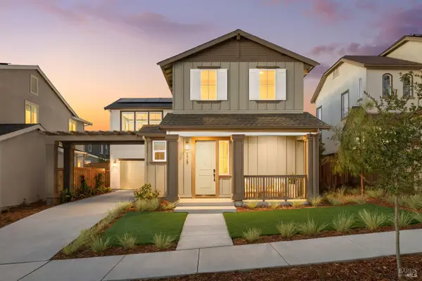 1534 Alegra Street, Santa Rosa, CA 95403