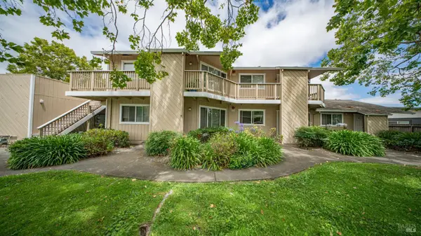 8276 Lancaster Drive, Cotati, CA 94931