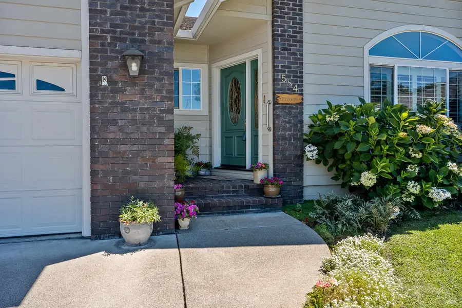 584 Nokomis Drive, Ukiah, CA 95482 - #2