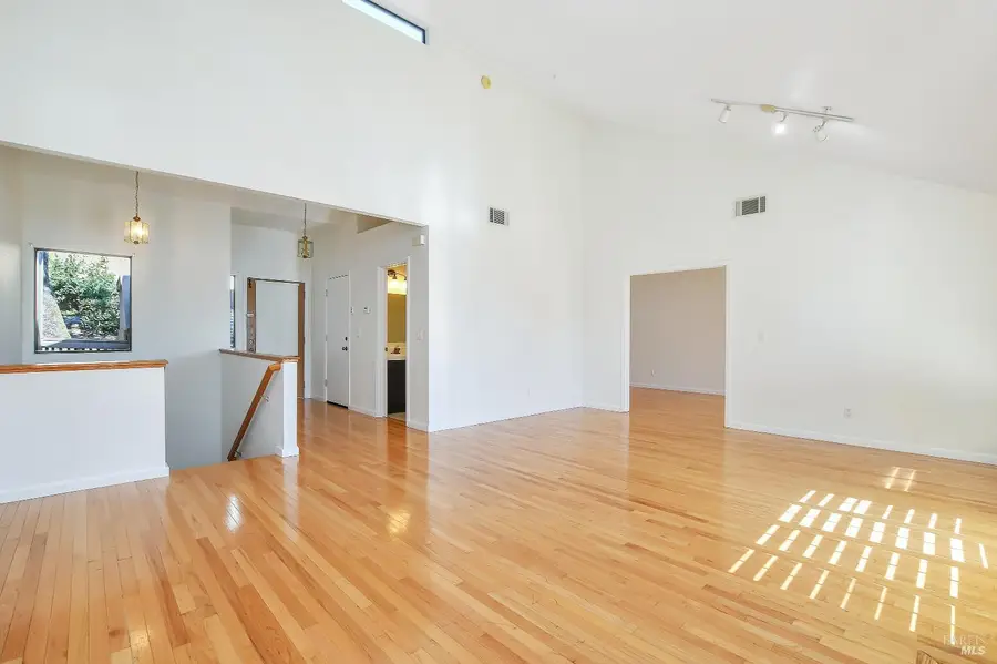 15 Knoll Drive, Fairfield, CA 94534 - #2