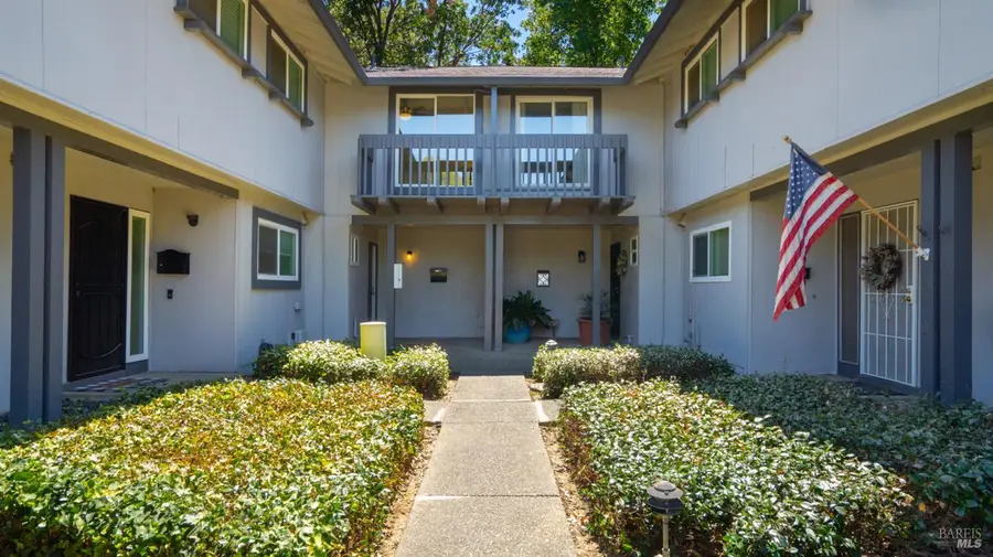 477 Alamo Creek Court #E, Vacaville, CA 95688 - #2