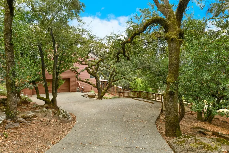 4004 Garnet Place, Santa Rosa, CA 95405 - #2