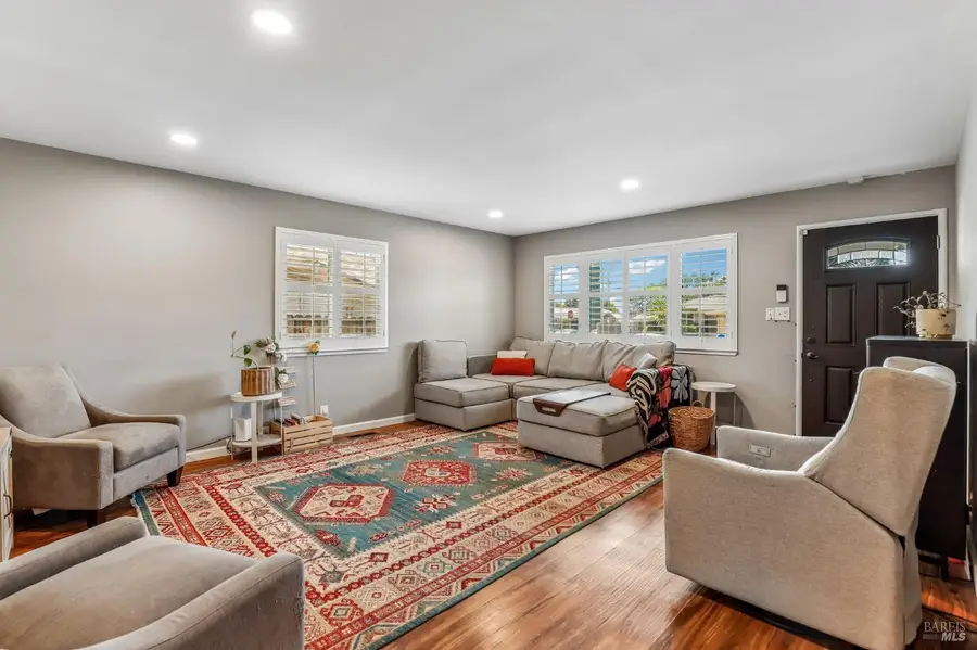 106 Anita Court, Vacaville, CA 95688 - #3