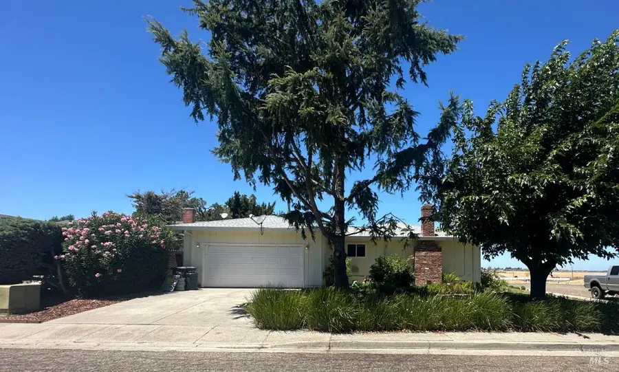 335 Sierra Avenue, Rio Vista, CA 94571 - #3