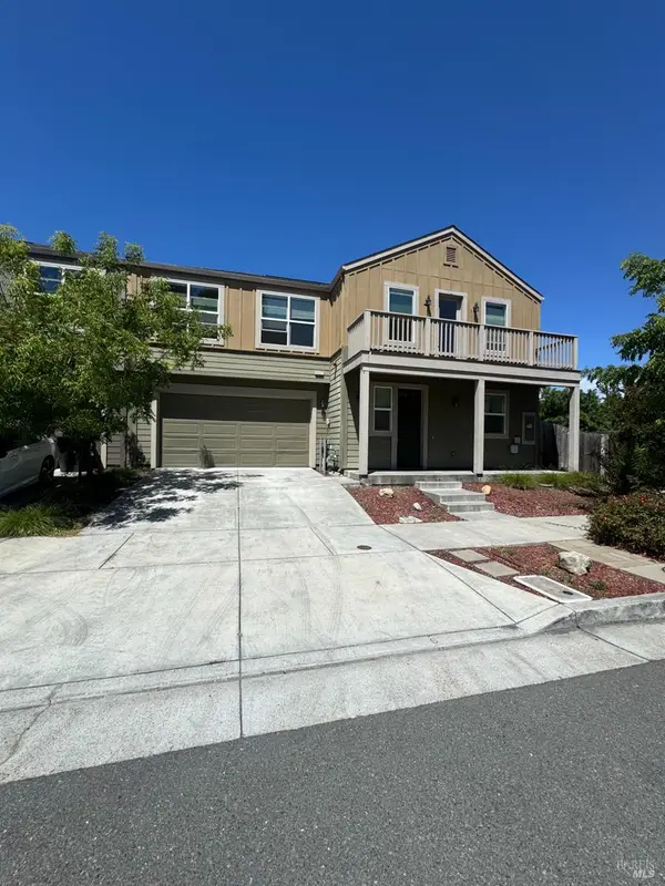 2021 Ravello Way, Santa Rosa, CA 95403