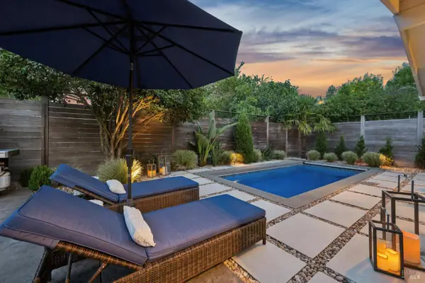420 Moll Court, Sonoma, CA 95476