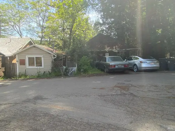 15995 Palo Alto Drive, Guerneville, CA 95446