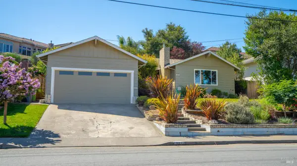 721 Elm Drive, Petaluma, CA 94952