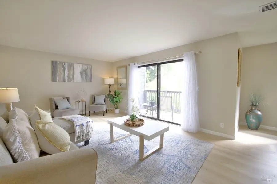 900 Cambridge Drive #128, Benicia, CA 94510 - #2
