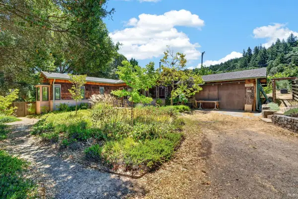 10560 Anderson Valley Way, Boonville, CA 95415