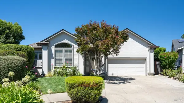 2351 Desert Palm Court, Santa Rosa, CA 95403