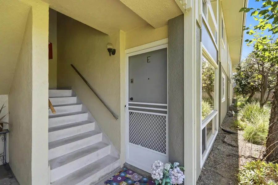1056 Los Gamos Road #E, San Rafael, CA 94903 - #2