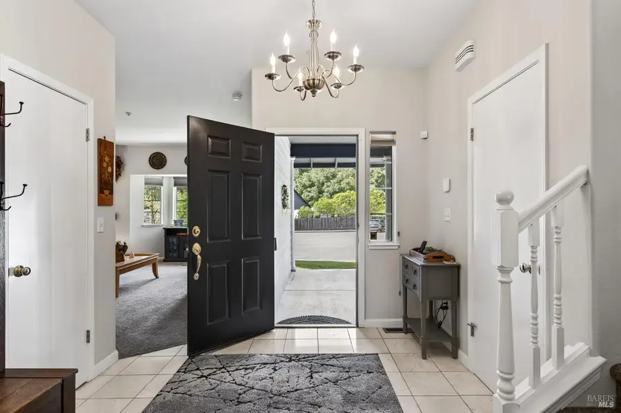 586 Hillside Drive, Cloverdale, CA 95425 - #2