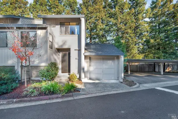 1908 Windmill Circle, Santa Rosa, CA 95403