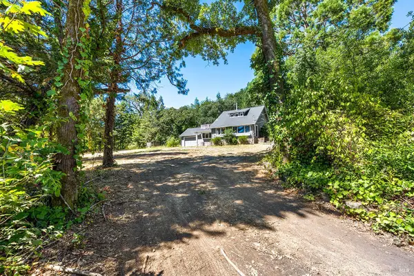 2755 Dyer Avenue, Sebastopol, CA 95472
