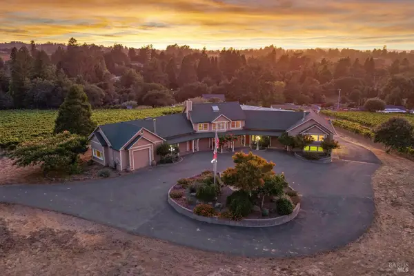 7096 Baker Lane, Sebastopol, CA 95472