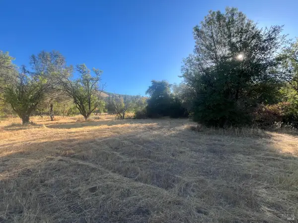 75 Morine Ranch Road, Clearlake Oaks, CA 95423