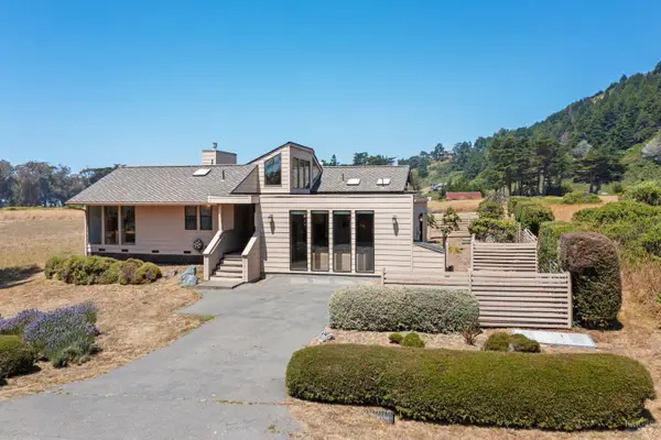 44600 Pomo Lake Drive, Manchester, CA 95459