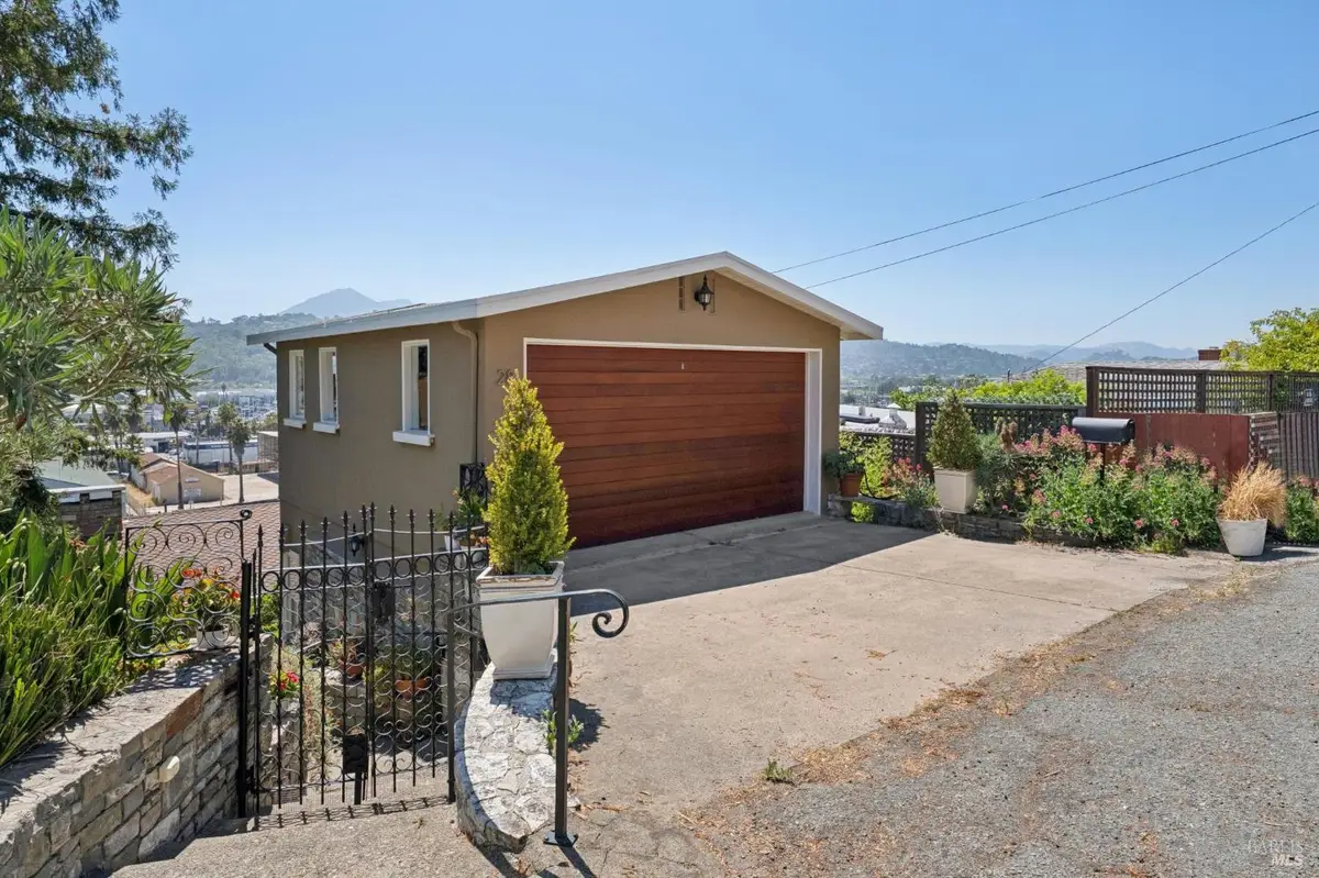 28 Marina Court Drive, San Rafael, CA 94901 - #1