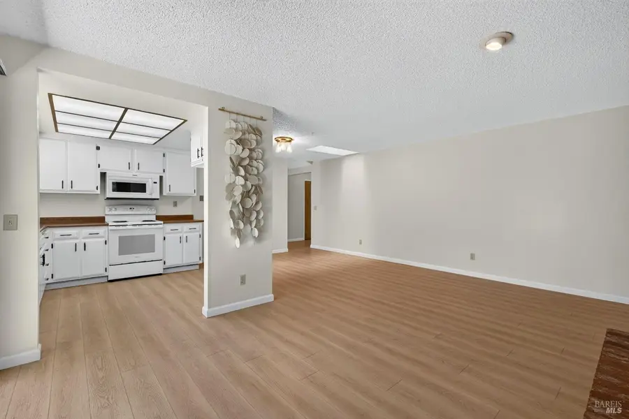 243 Theresa Court, Healdsburg, CA 95448 - #3