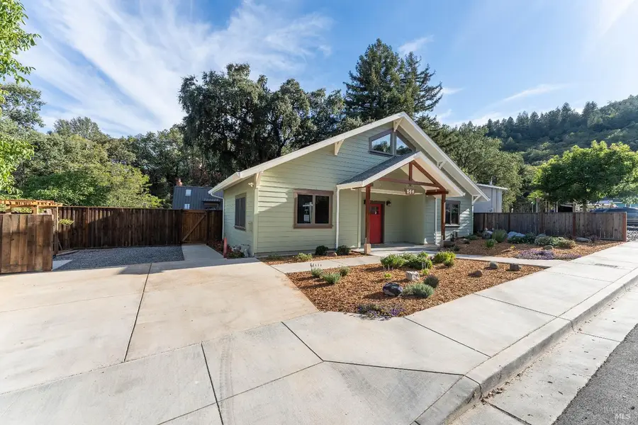 544 Redwood Avenue, Ukiah, CA 95482 - #3
