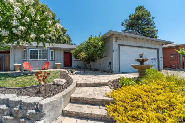 2342 Baggett Court, Santa Rosa, CA 95401