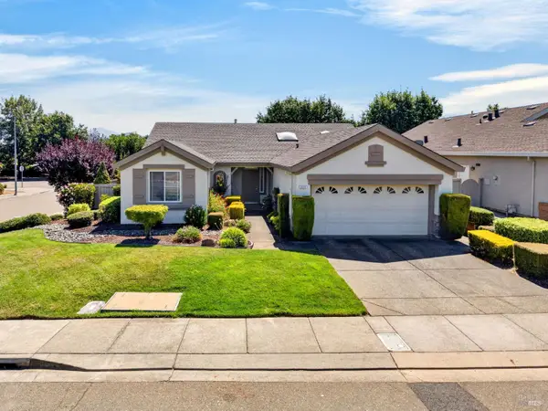 221 Red Mountain Drive, Cloverdale, CA 95425