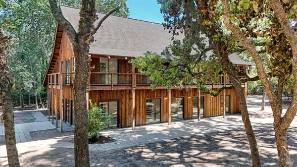 19270 7th Street E, Sonoma, CA 95476
