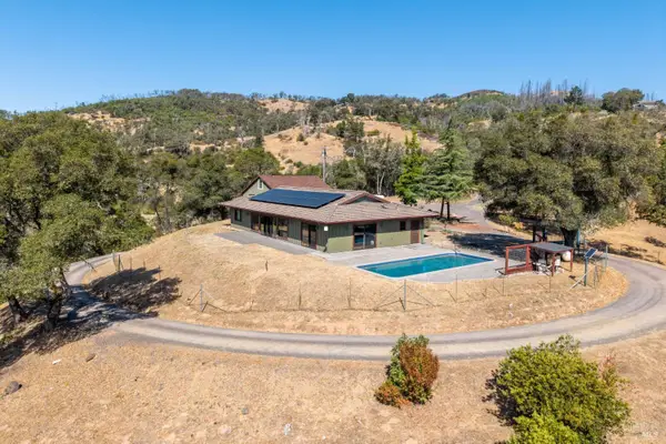 10801 Bakers Creek Road, Redwood Valley, CA 95470