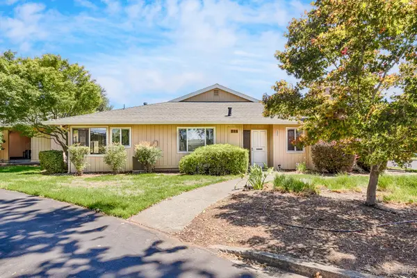 1 Meadowgreen Court, Santa Rosa, CA 95409