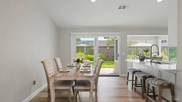 2236 Valdes Court, Santa Rosa, CA 95403